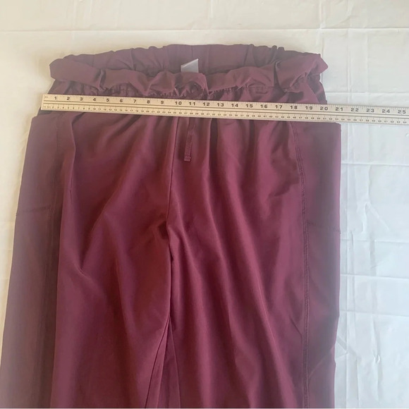 Joe Fresh parachute pants  Plus-size 1X Burgundy in colour - Picture 5 of 7